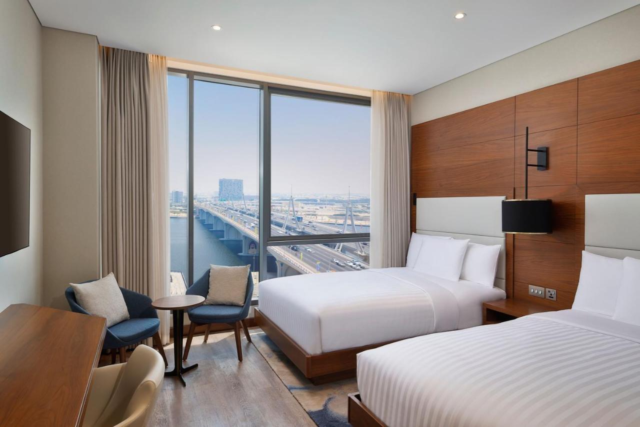 Courtyard By Marriott Culture Village, دبي