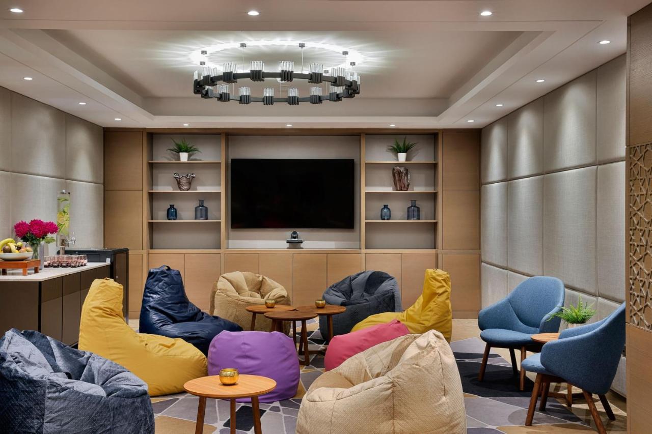 Courtyard By Marriott Culture Village, دبي